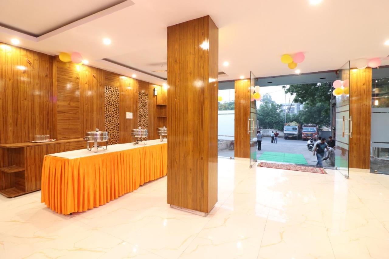 Hotel Hari International - Noida Sector 11 Exterior foto