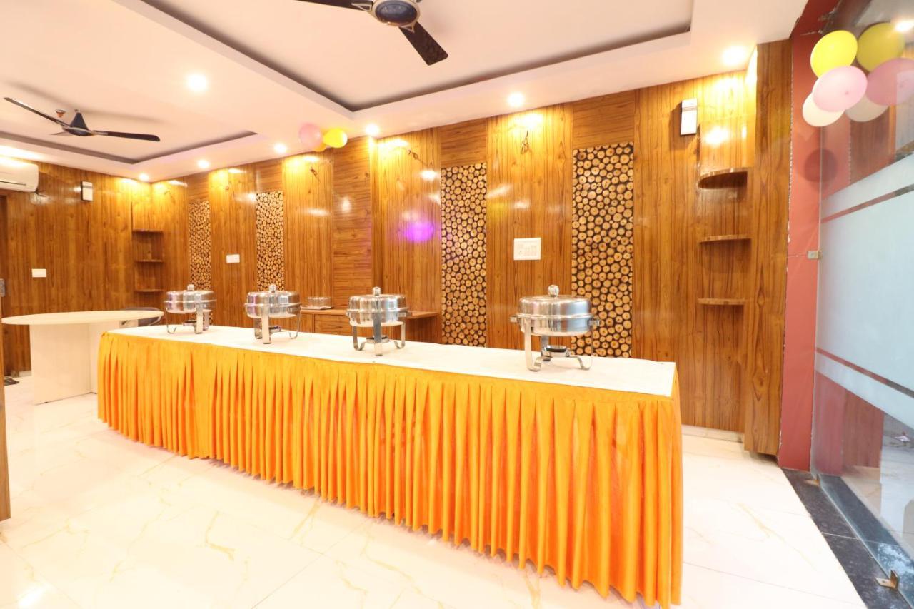 Hotel Hari International - Noida Sector 11 Exterior foto