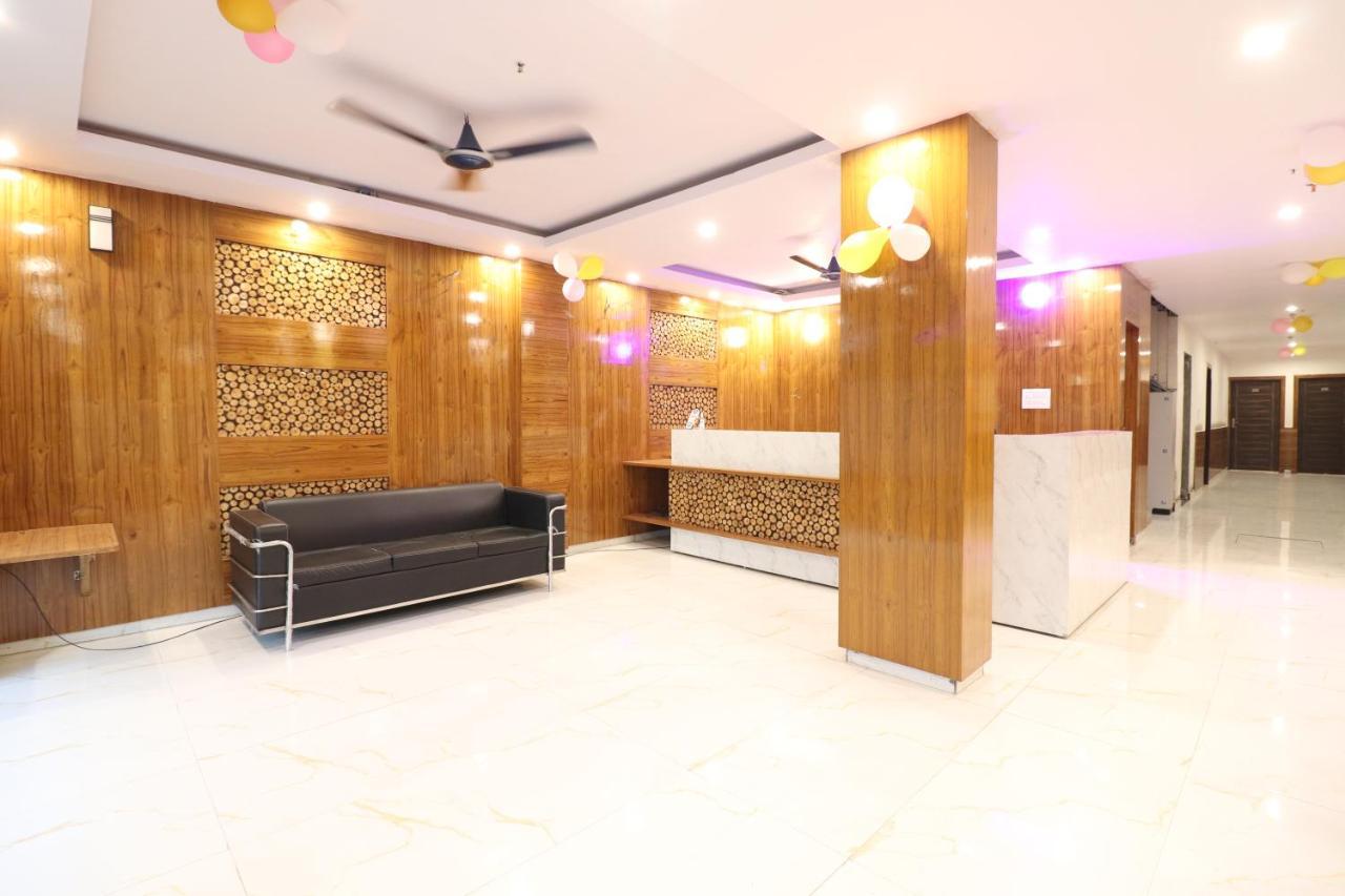 Hotel Hari International - Noida Sector 11 Exterior foto